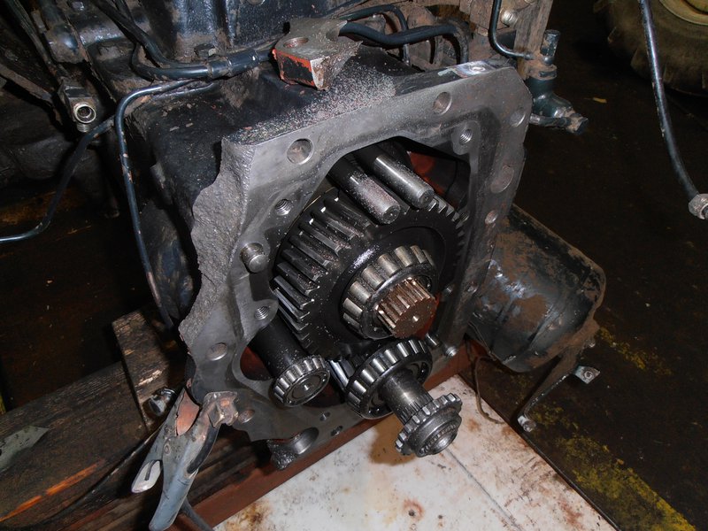 Svaření převodovky traktoru