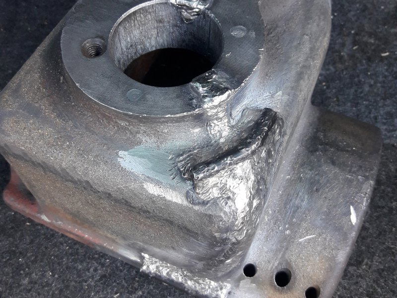 Svařování litinové strojní současti