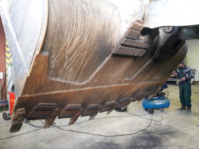 Opanceřování splazů lopaty proti otěru - CDP