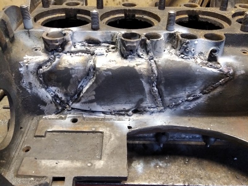 Postup opravy prasklého bloku motoru veterán rv.1908