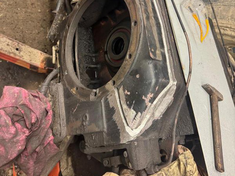 Příprava na svaření litinové převodovky ZETOR