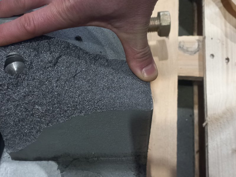 Ulomený litinový díl